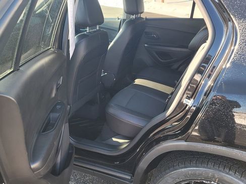 Used 2022 Chevrolet Trax LT w/ Driver Confidence Package image 25