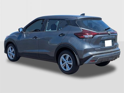 New 2025 Nissan Kicks Play S image 3