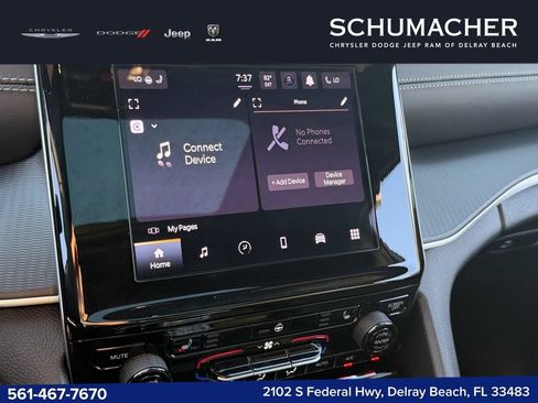 New 2025 Jeep Grand Cherokee L Altitude RWD image 17