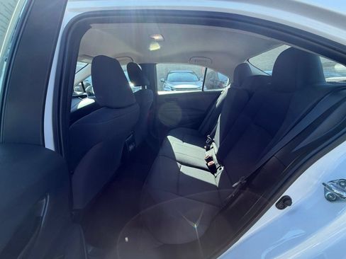 Used 2025 Toyota Corolla LE FWD image 23