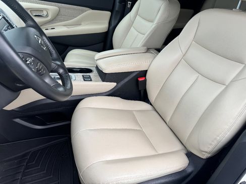 Used 2022 Nissan Murano SV image 11