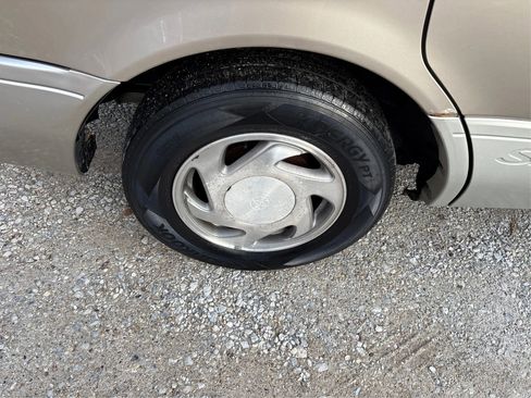 Used 2000 Toyota Sienna XLE image 22