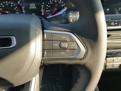 New 2026 Jeep Compass Latitude image 14