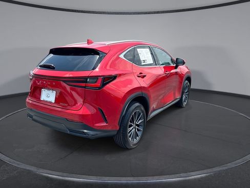 Used 2025 Lexus NX 250 FWD w/ Towing Package (2000 Lbs) image 11