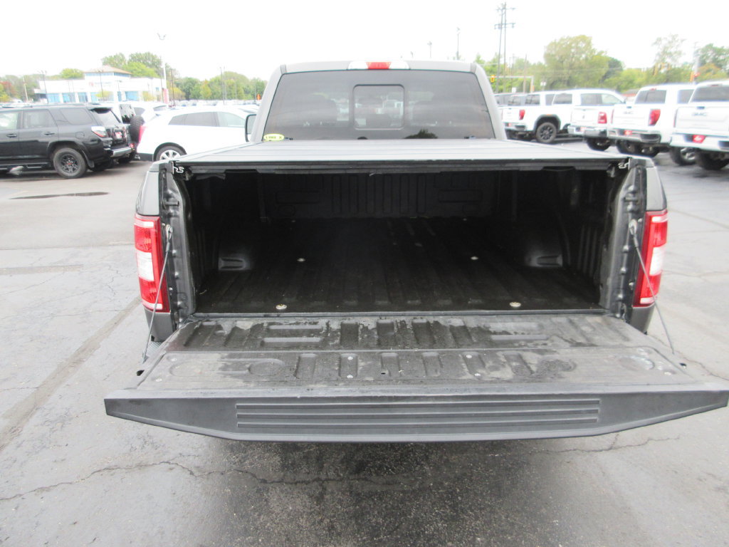 Used 2018 Ford F150 XLT w/ Equipment Group 302A Luxury AWD/4WD image 9
