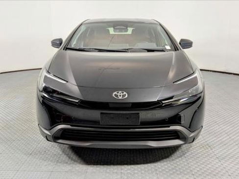 Used 2024 Toyota Prius LE image 9
