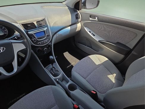 Used 2013 Hyundai Accent GLS FWD image 19