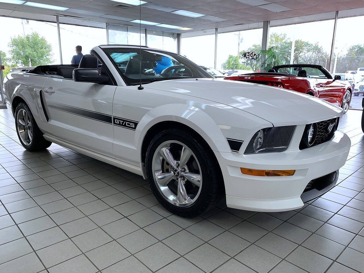 Used 2008 Ford Mustang GT Premium RWD image 4