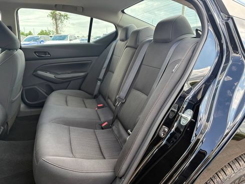 Used 2024 Nissan Altima 2.5 SV w/ SV Premium Package AWD/4WD image 15