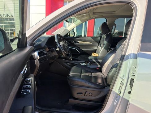 Used 2022 Kia Telluride EX w/ EX Premium Package AWD/4WD image 14