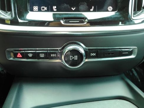 Used 2024 Volvo S60 B5 Plus w/ Climate Package FWD image 47