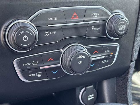 Certified 2023 Dodge Charger SXT image 26