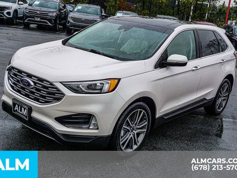 Used 2019 Ford Edge Titanium w/ Cold Weather Package image 15