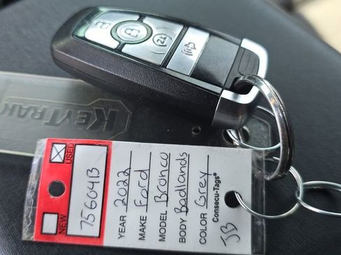 Used 2022 Ford Bronco Badlands AWD/4WD image 55