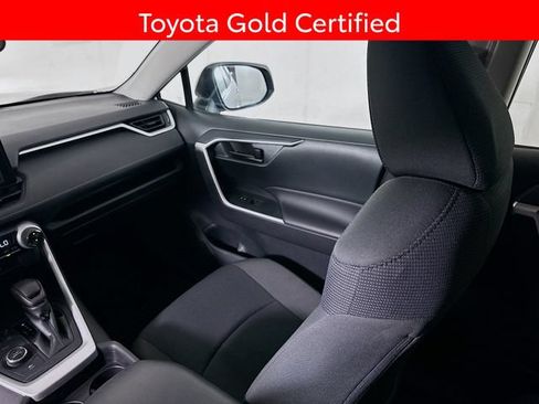 Certified 2021 Toyota RAV4 LE AWD/4WD image 27
