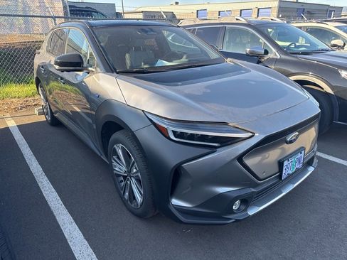 Used 2023 Subaru Solterra Touring image 4