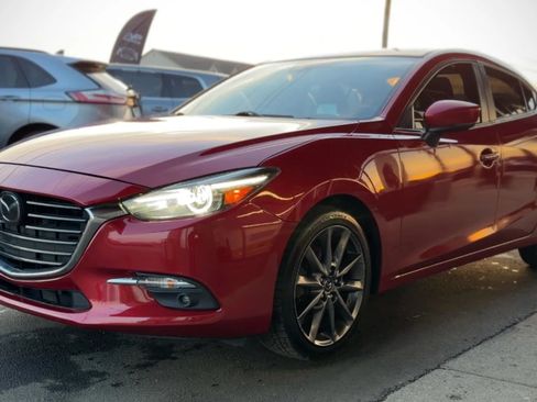 Used 2018 MAZDA MAZDA3 Grand Touring w/ Premium Equipment Package image 6