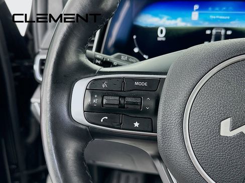 Used 2023 Kia Sportage SX image 16