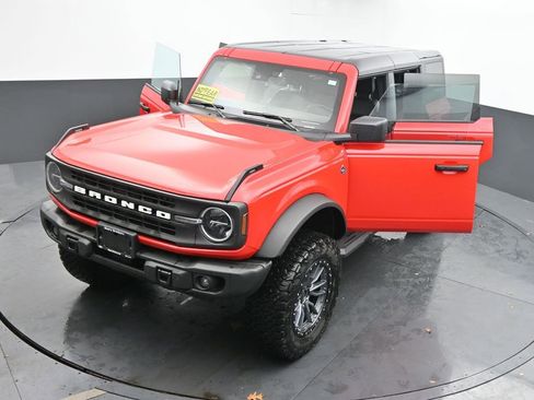 Used 2023 Ford Bronco Black Diamond image 44