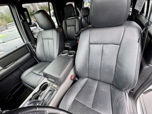 Used 2017 Ford Expedition Limited AWD/4WD image 11