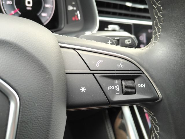 Used 2025 Audi Q7 3.0T Prestige w/ Prestige Package AWD/4WD image 44