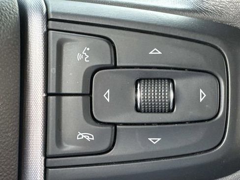 Used 2022 GMC Yukon SLT w/ SLT Premium Package image 31