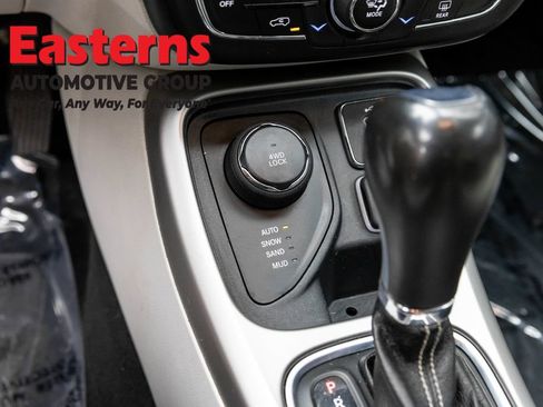 Used 2021 Jeep Compass Latitude AWD/4WD image 21