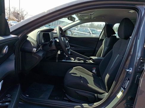 New 2026 Hyundai Elantra SE image 6