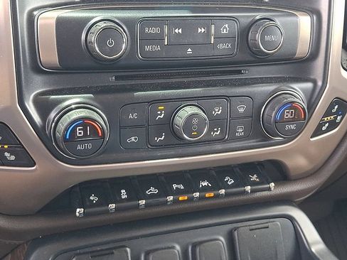 Used 2018 GMC Sierra 1500 Denali AWD/4WD image 15