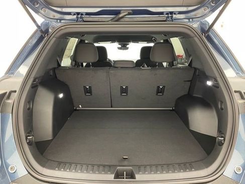 New 2026 Chevrolet Equinox LT w/ Safety and Technology Package AWD/4WD image 12