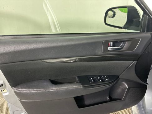 Used 2013 Subaru Legacy 2.5i Sport image 12