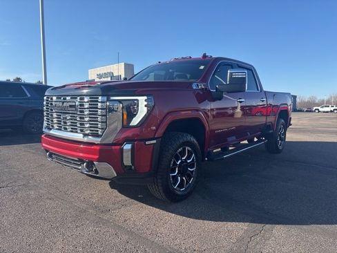 Used 2024 GMC Sierra 3500 Denali w/ Denali Reserve Package image 7
