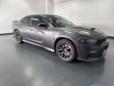 Used 2019 Dodge Charger R/T w/ Daytona Edition Group image 2