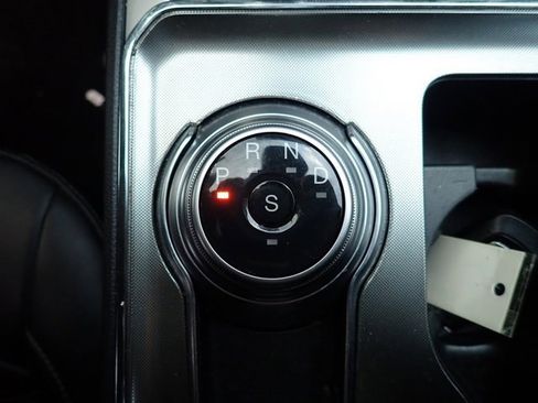 Used 2022 Ford Edge SEL w/ Convenience Package image 25