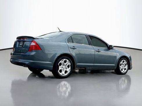 Used 2011 Ford Fusion SE w/ 202A Rapid Spec Order Code FWD image 2
