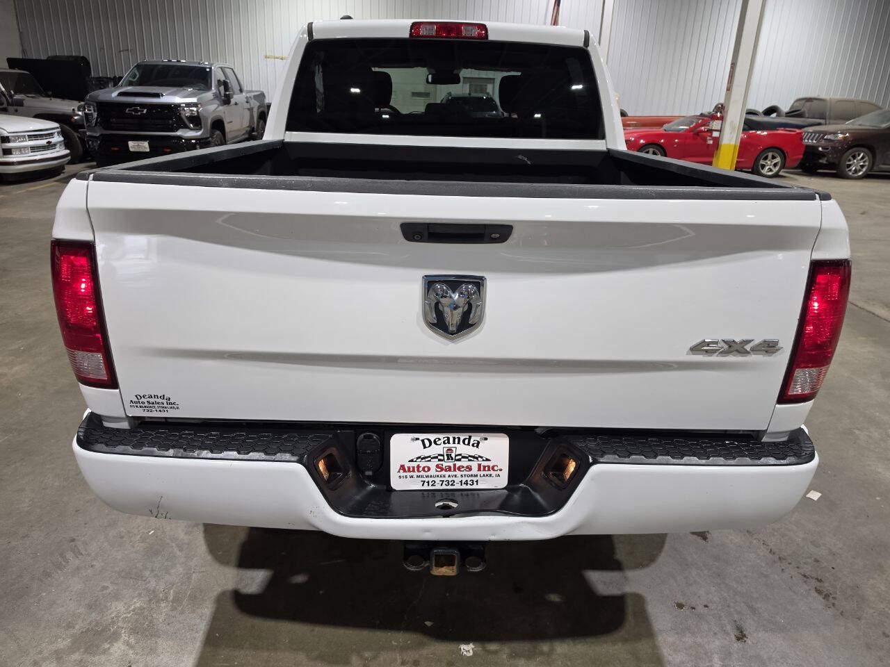Used 2018 RAM 1500 Express AWD/4WD image 12