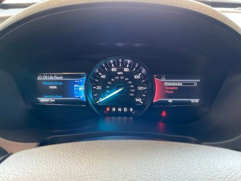 Used 2018 Ford Explorer XLT w/ Equipment Group 202A image 13