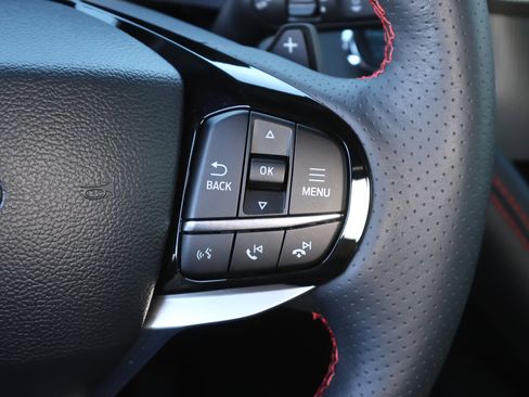 Used 2025 Ford Explorer ST image 16