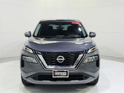 Used 2023 Nissan Rogue SV image 2