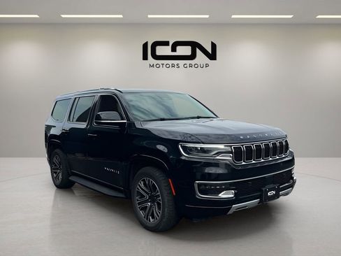 Used 2023 Jeep Wagoneer Series II AWD/4WD image 7