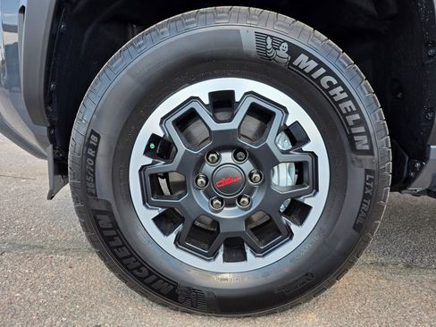 Used 2025 Toyota 4Runner TRD Off-Road image 34