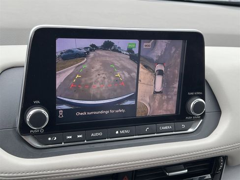 Certified 2021 Nissan Rogue SV image 16