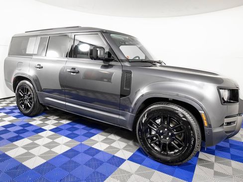 Used 2026 Land Rover Defender 130 S image 3