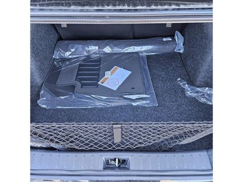 New 2025 Nissan Versa SR w/ Trunk Package image 18