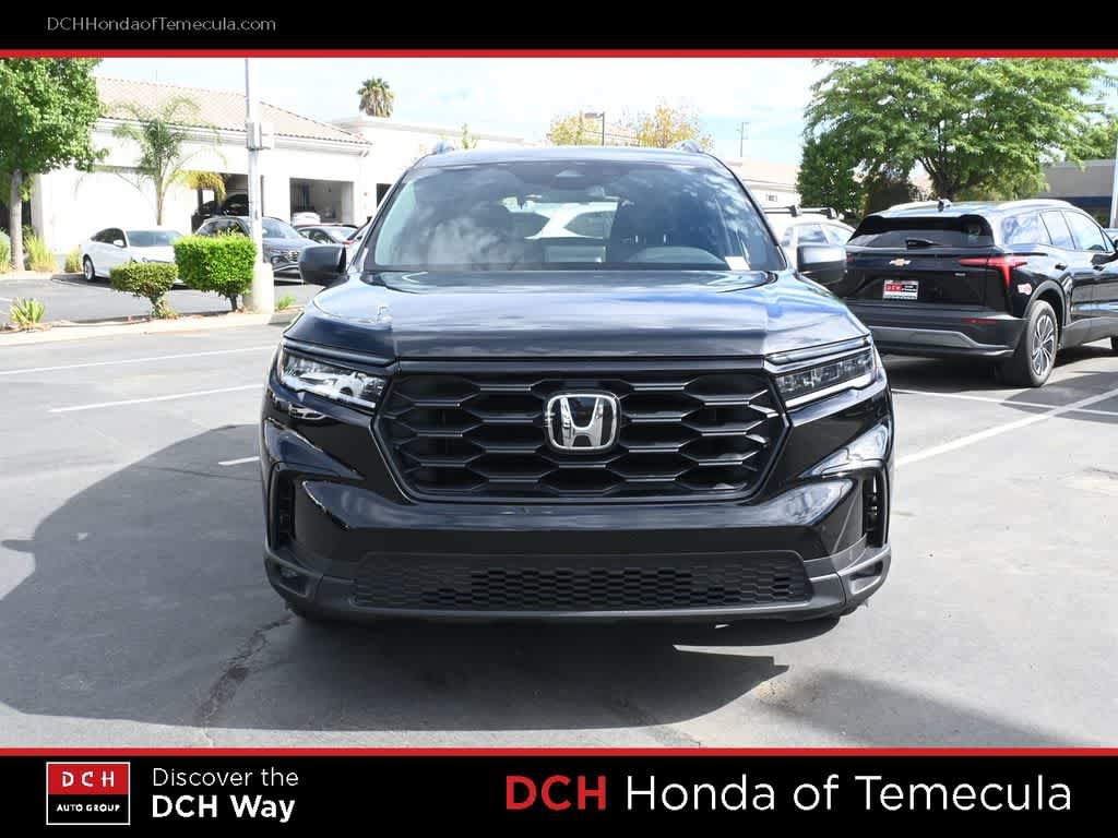 Certified 2025 Honda Pilot Sport image 2