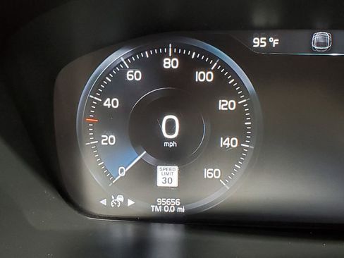 Used 2018 Volvo XC90 T6 Inscription w/ Convenience Package AWD/4WD image 44
