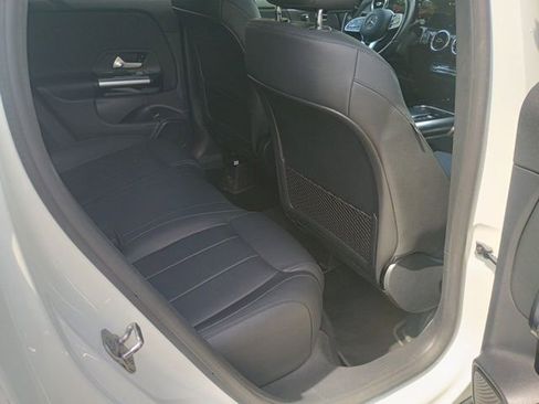 Used 2023 Mercedes-Benz GLA 250 4MATIC image 15