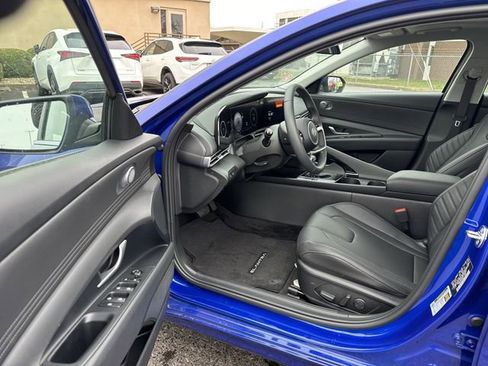 New 2026 Hyundai Elantra Limited image 18