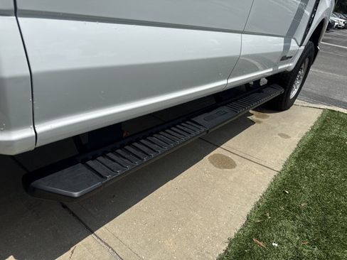 Certified 2024 Ford F250 XL AWD/4WD image 5