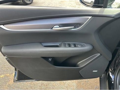 New 2026 Cadillac XT5 Luxury w/ LPO, Floor Liner Package FWD image 5